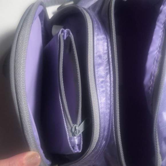 Woman’s eastsport purple Y2k Fanny pack waist bag - Picture 10 of 13